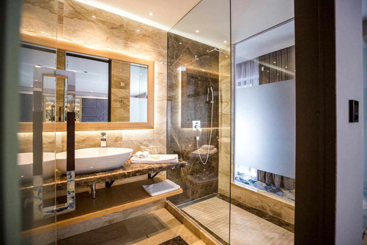 A Hoteli - Hotel Park Vrnjacka Banja Exterior photo Bathroom