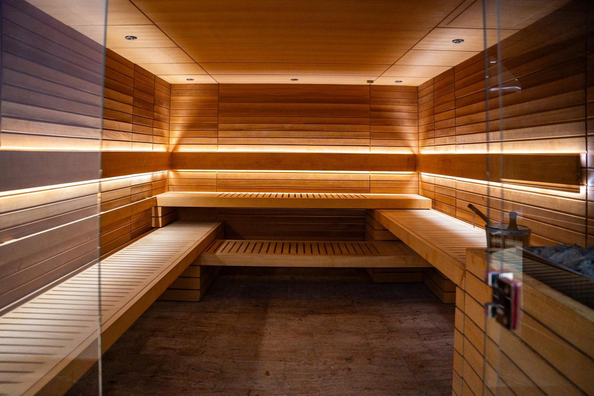 A Hoteli - Hotel Park Vrnjacka Banja Exterior photo A modern Finnish sauna